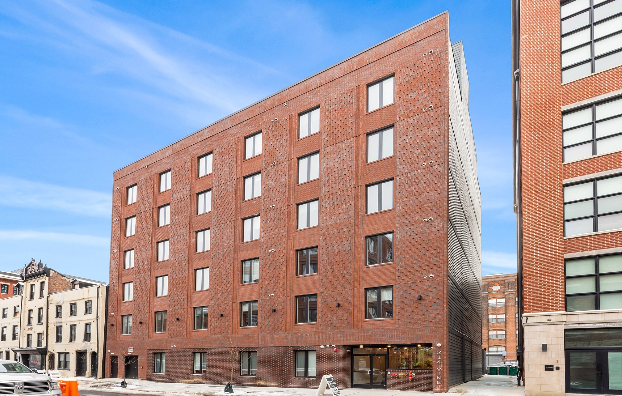 214 Vine